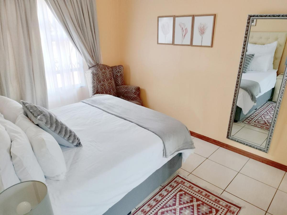 Sunrise Guesthouse Pretoria-Noord Exteriör bild