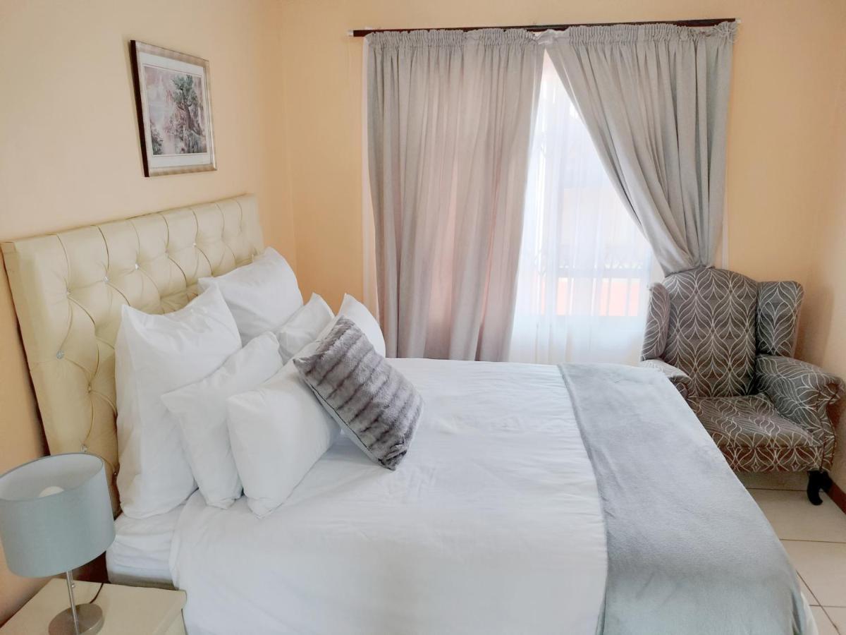 Sunrise Guesthouse Pretoria-Noord Exteriör bild